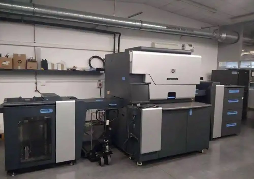 PVC card manufacturing printing equipment in factory